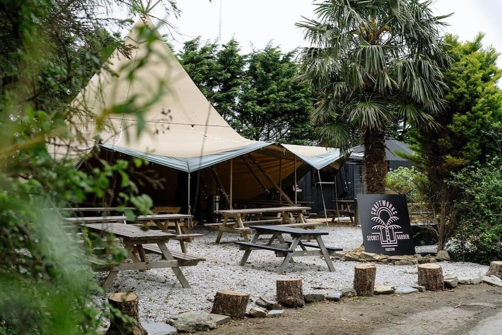 Honeycomb Lodge - Holiday Home 5 Min From Padstow Eksteriør bilde