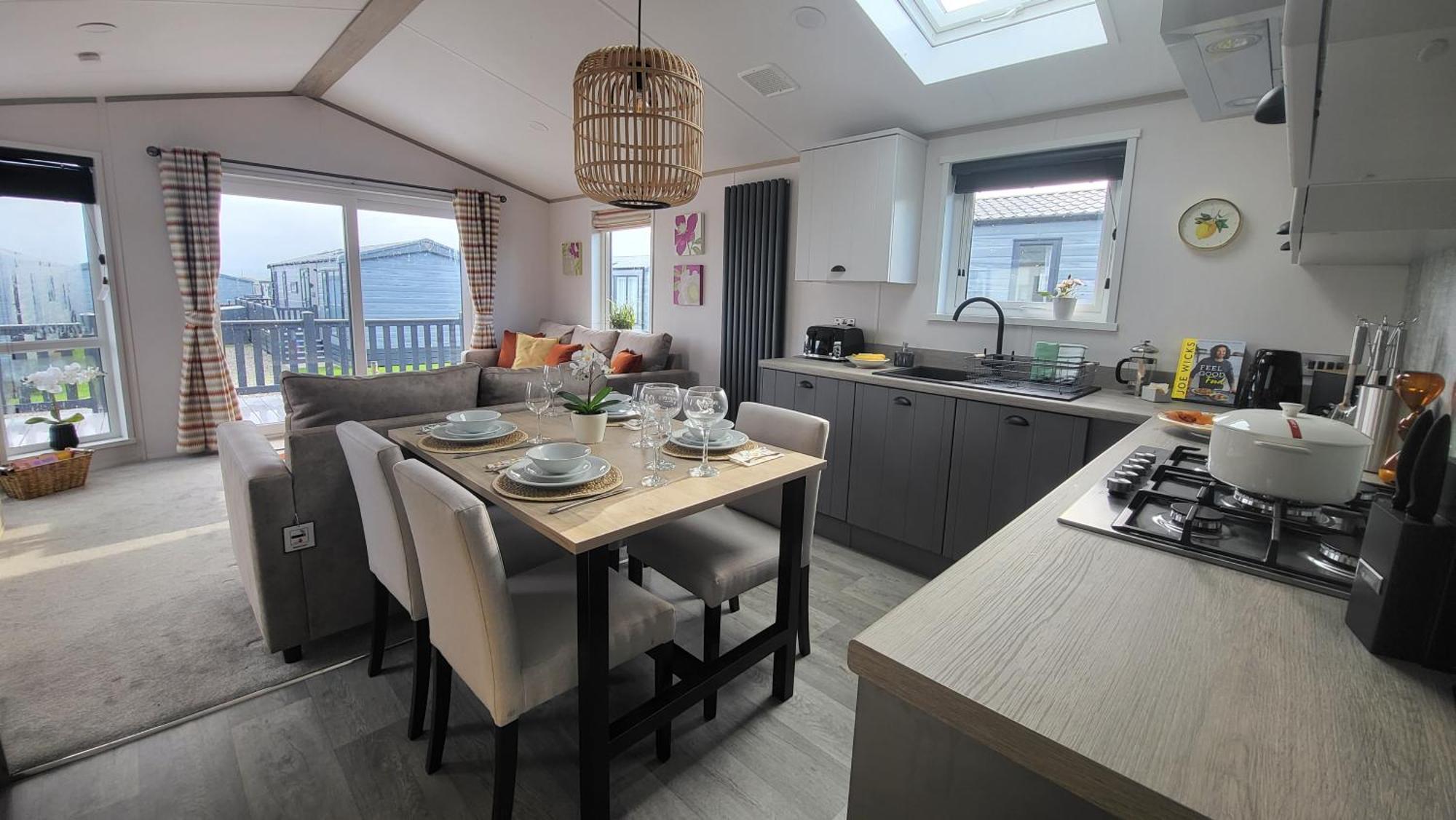 Honeycomb Lodge - Holiday Home 5 Min From Padstow Eksteriør bilde